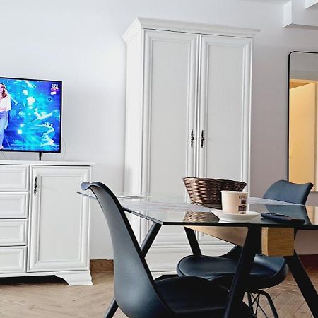 Mamaia Nord Studio La 10 M De Plaja Langa Cluburi ภายนอก รูปภาพ